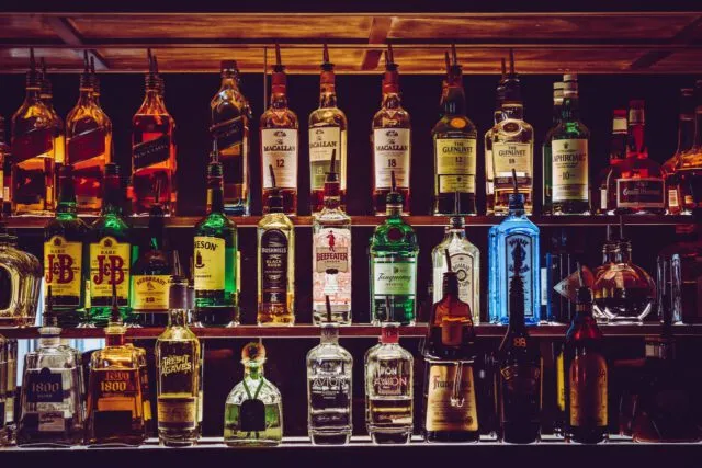 Co jeść przed spożyciem alkoholu?